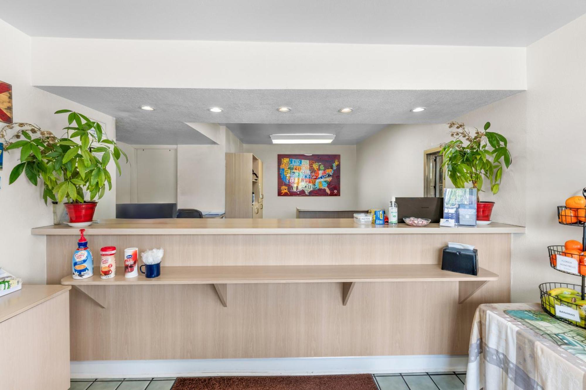 Americas Best Value Inn - Лейк Сити Экстерьер фото