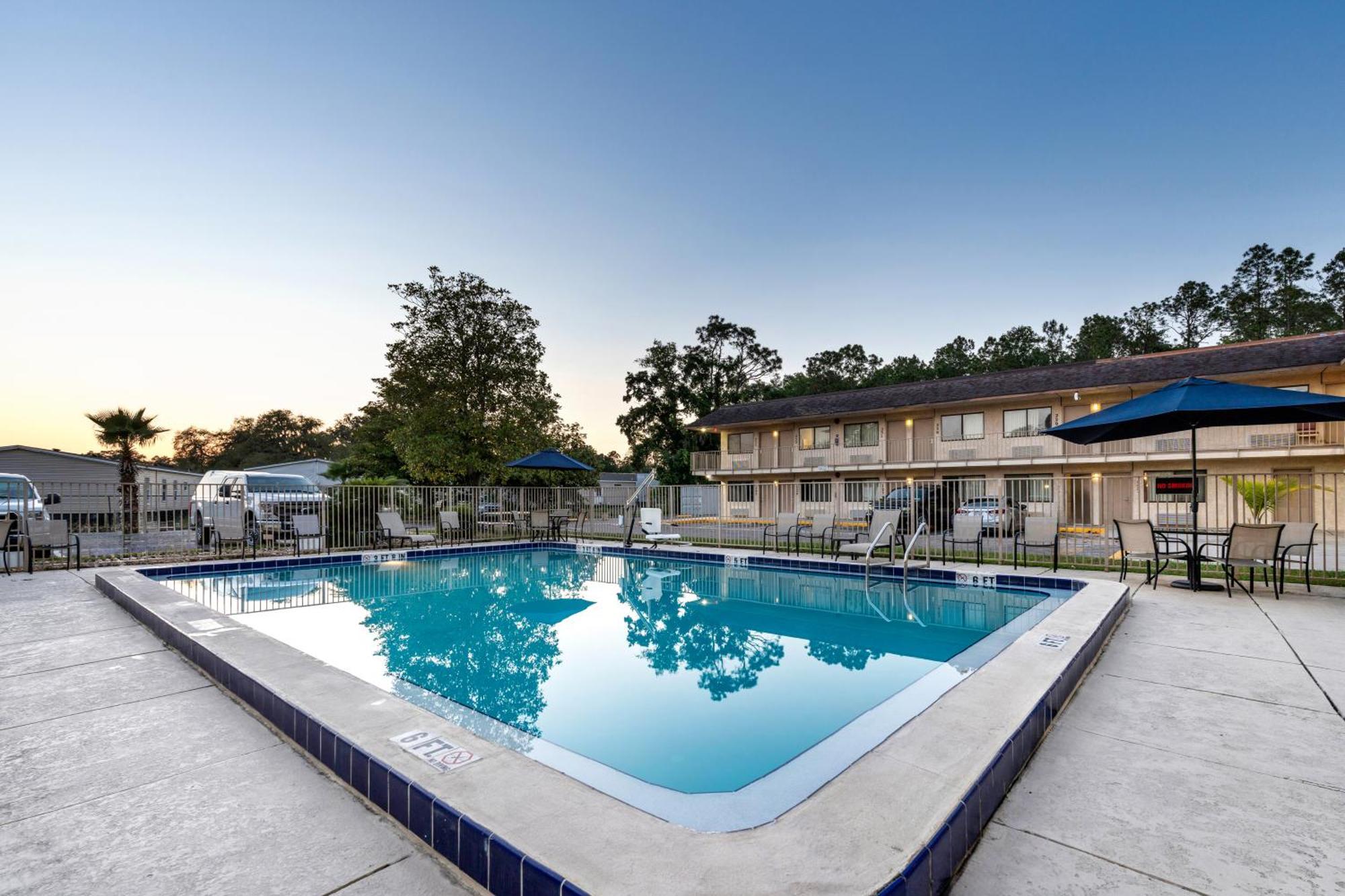 Americas Best Value Inn - Лейк Сити Экстерьер фото