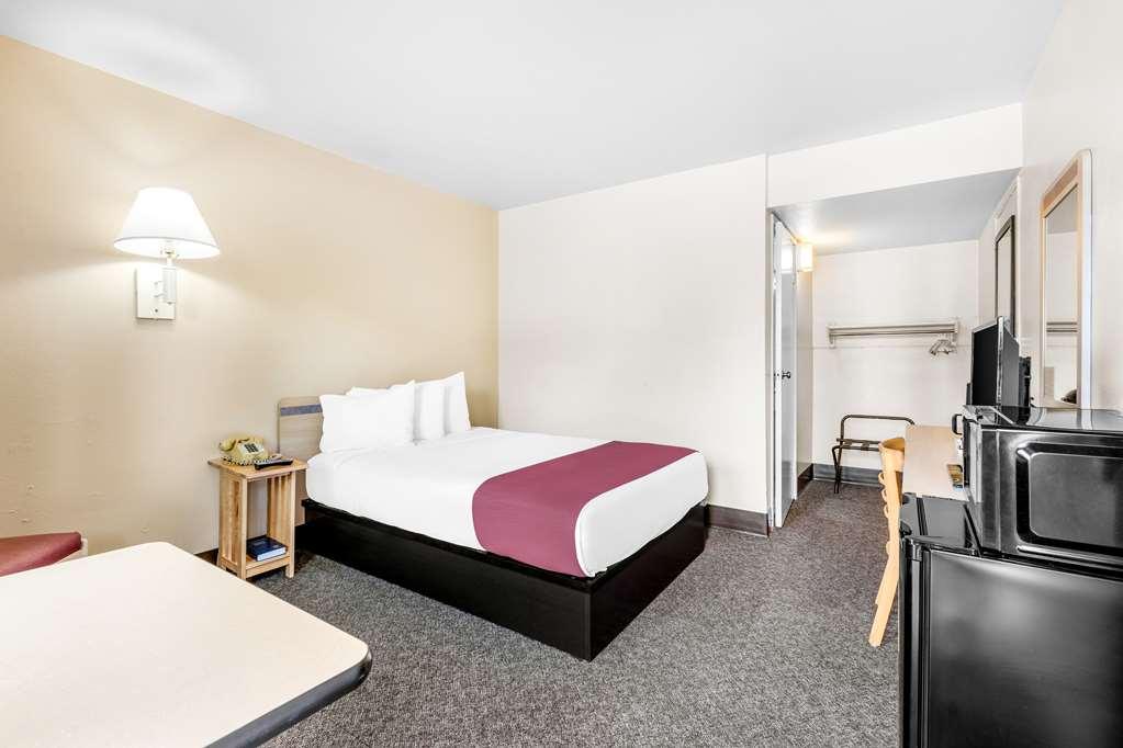 Americas Best Value Inn - Лейк Сити Номер фото